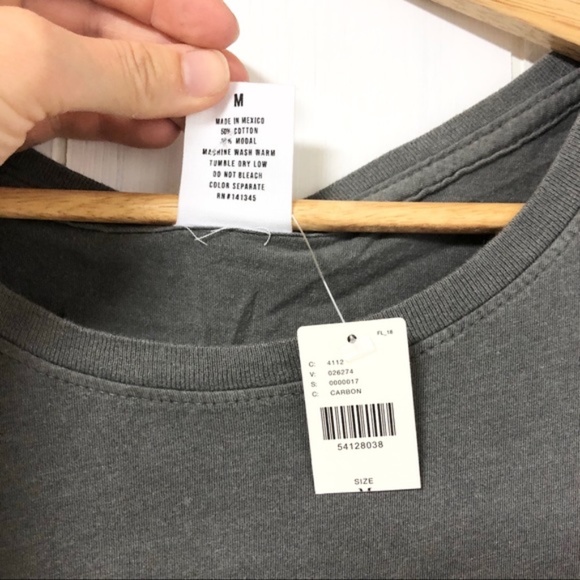 Anthropologie LETLUV Amore Gold Font Grey Tee NWT - Picture 5 of 7